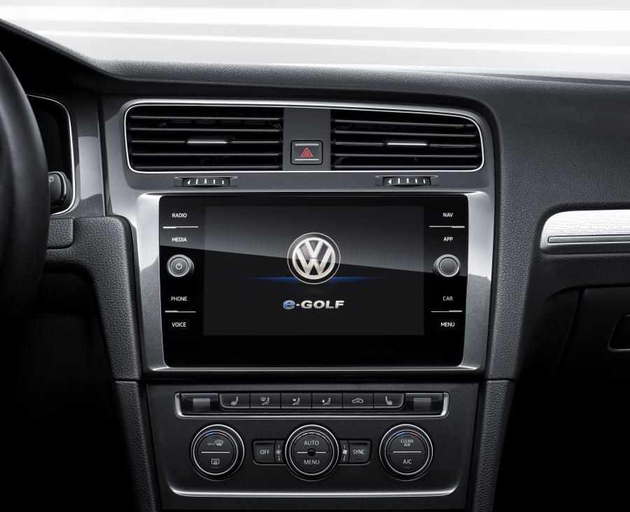 Детали интерьера Volkswagen e-Golf (Typ 5G) 2019 года  (CN) (фото 12 из 35)